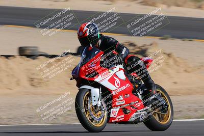 media/Oct-08-2022-SoCal Trackdays (Sat) [[1fc3beec89]]/Turn 10 (945am)/